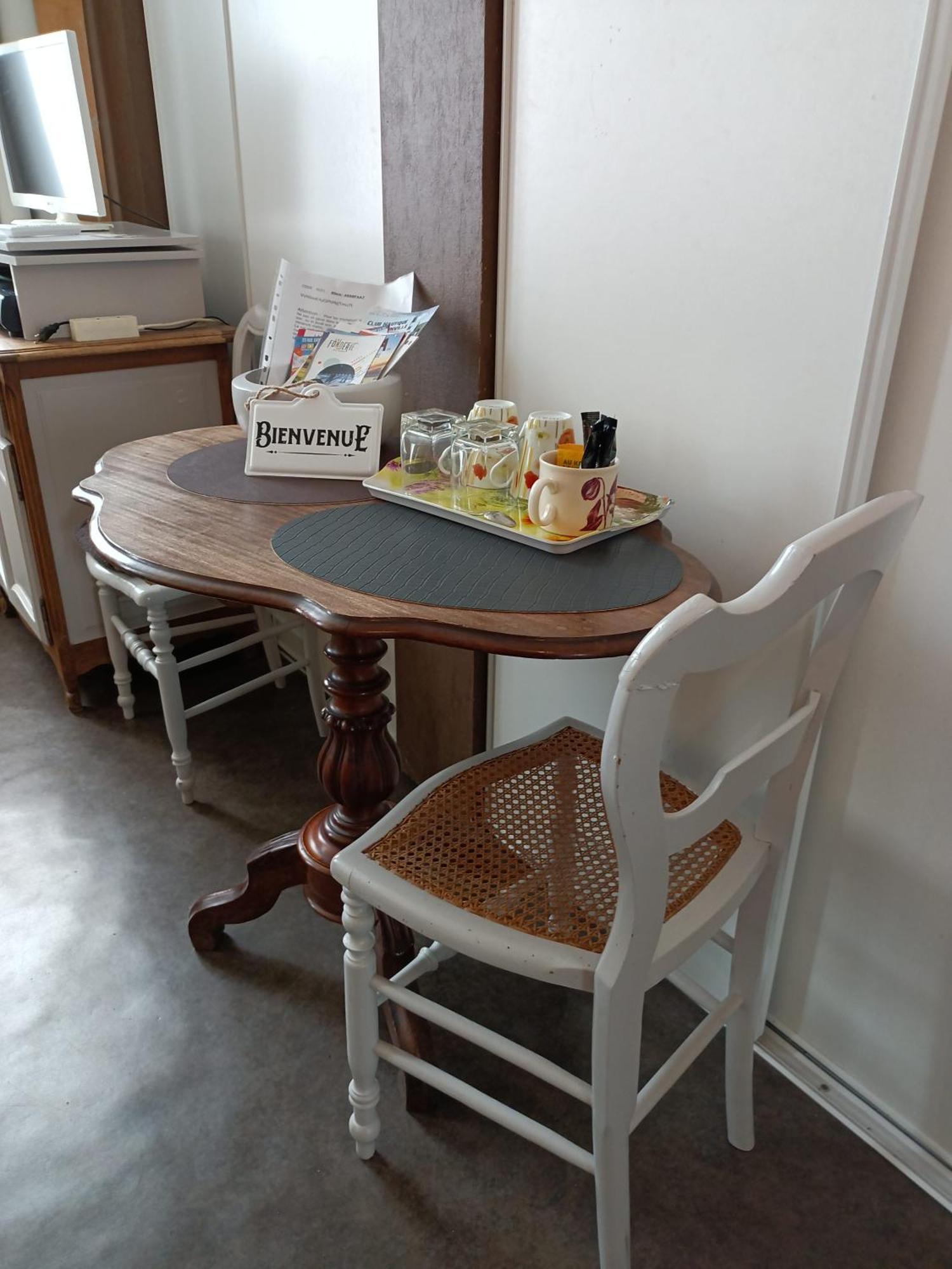 Chambre Dans Le Centre Historique ปองต์-เอาเดแมร์ ภายนอก รูปภาพ